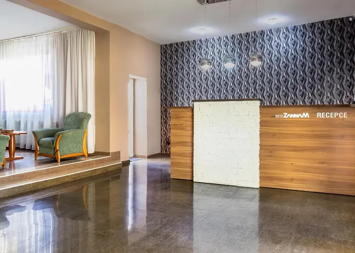 Zannam Hotell 3*